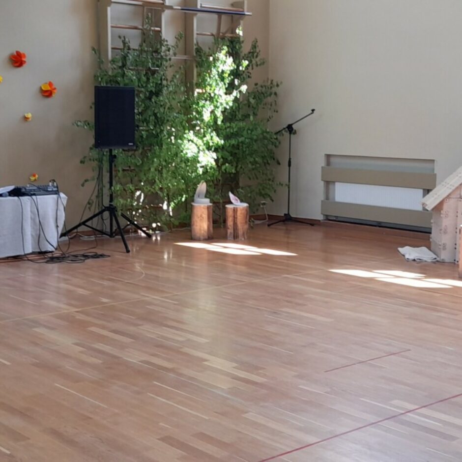 teātrim iekārtota zāle