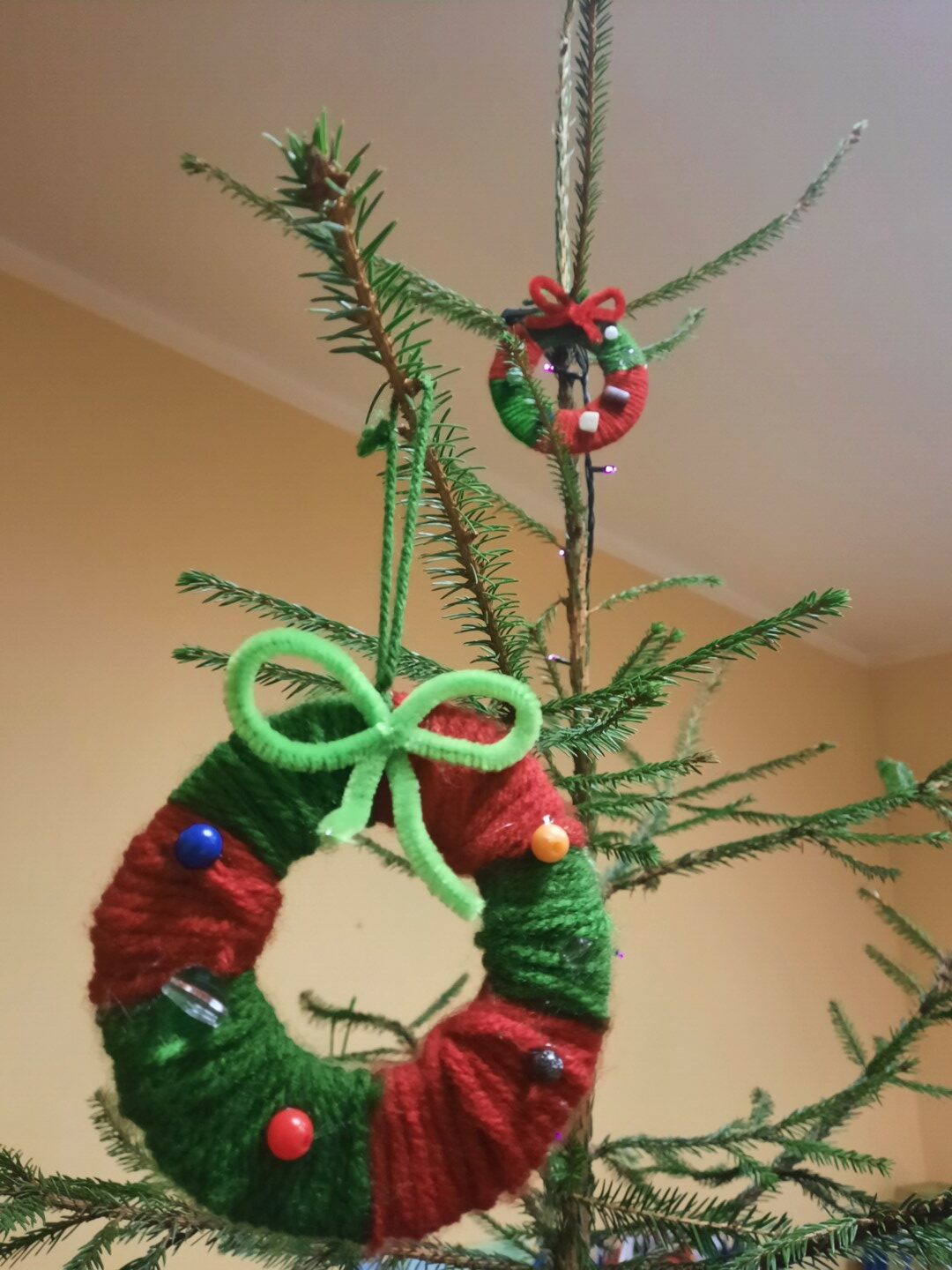 Ziemassvētku rotājums eglītē